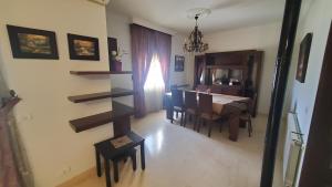 Φωτογραφία από το άλμπουμ του Apartment 201 σε Al Ghuwayyāt