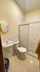 Ένα μπάνιο στο Alojamiento en Punta Blanca, Villa Victoria del Mar