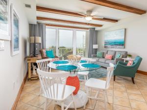 Χώρος καθιστικού στο Ocean Song 314