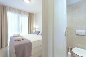 Kúpeľňa v ubytovaní Sunset Split Rooms + 37 fotografií