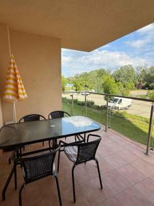 Φωτογραφία από το άλμπουμ του Apartment in Siofok - Balaton 54365 σε Σιόφοκ