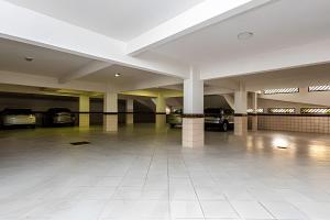 Lobbyen eller receptionen på Vila Tupi-Praia Grande , 100 metros da praia, 2 quartos com ar condicionado ,sendo uma suíte, Piscina , varanda com churrasqueira, garagem , Wi-Fi + 55 billeder