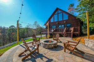 ガトリンバーグにあるGatlinburg Summit Viewsの向かいの家