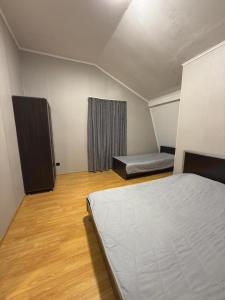 Postel nebo postele na pokoji v ubytování emily