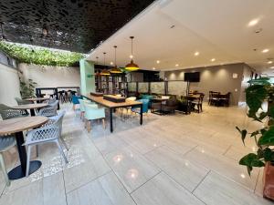 Predel za sedenje v nastanitvi EcoHub Hotel Medellin