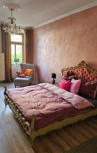 Postel nebo postele na pokoji v ubytování Privatzimmer in 4 Zimmer EG Wohnung in Altchemnitz