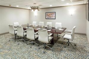 DoubleTree by Hilton Hotel Wilmington商务区和/或会议室