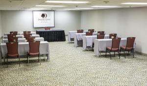 DoubleTree by Hilton Hotel Wilmington商务区和/或会议室