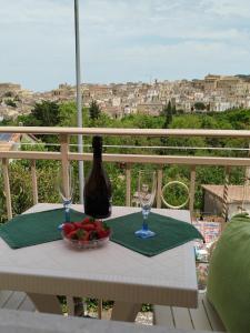 Μπαλκόνι ή βεράντα στο Comfort, parcheggio e balcone su Tricarico in Basilicata, Io Sono Qui