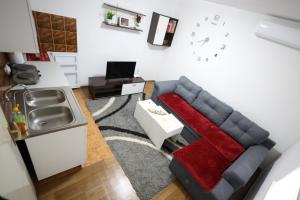 Μια τηλεόραση ή/και κέντρο ψυχαγωγίας στο Apartman Dunja