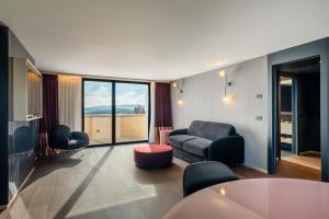Posezení v ubytování Eurostars Matera La Suite + 37 fotografií