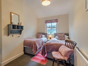 Voodi või voodid majutusasutuse 2 Bed in Keswick SZ006 toas