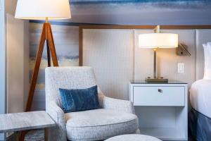 Posezení v ubytování The Lofton Hotel Minneapolis, Tapestry Collection by Hilton