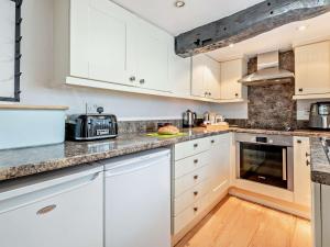 Billede fra billedgalleriet på 3 Bed in Hawkshead Village LLH39 i Hawkshead