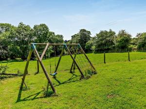 Herní místnost nebo prostor pro děti v ubytování 2 Bed in Callington KATES