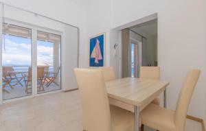 Fotografie z fotogalerie ubytování Amazing Apartment In Lukovo With Wifi v destinaci Lukovo