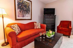 Afbeelding uit fotogalerij van 5208-LP King Suite with Kitchenette & Pool views in St. Augustine