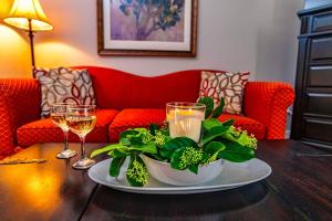 Afbeelding uit fotogalerij van 5208-LP King Suite with Kitchenette & Pool views in St. Augustine