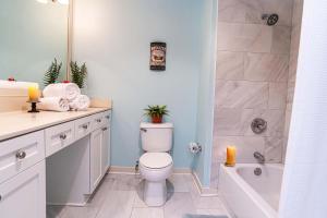 Afbeelding uit fotogalerij van 1st floor King Suite w kitchenette 6107-L in St. Augustine