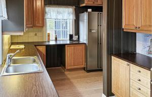 Η κουζίνα ή μικρή κουζίνα στο Amazing Home In Eggedal With Kitchen