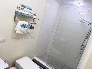 Kamar mandi di B4 The View