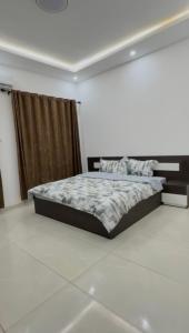 Ένα ή περισσότερα κρεβάτια σε δωμάτιο στο El raha