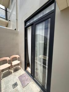 Balkoni atau teres di Cebu City- The Median Condominium Unit 317