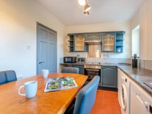 Η κουζίνα ή μικρή κουζίνα στο 3 Bed in Cockermouth 92628 +8 φωτογραφίες