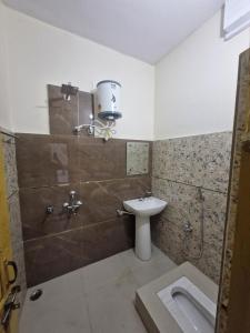 Ένα μπάνιο στο Pragya homestay +1 φωτογραφίες