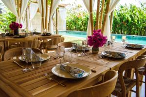 Bazén v ubytování Jellyfish Villas Bingin Beach nebo v jeho okolí