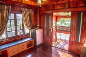 Fotografie z fotogalerie ubytování Phuphayot Resort v destinaci Huai Yot + 161 fotografií