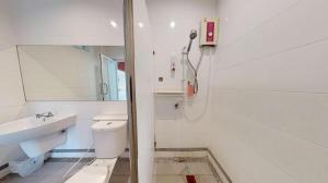 Koupelna v ubytování Changsova Hotel + 102 fotografií