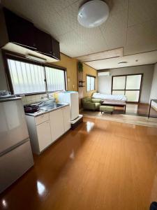 Nhà bếp/bếp nhỏ tại Cozy Private Apartments Between Osaka and Kyoto