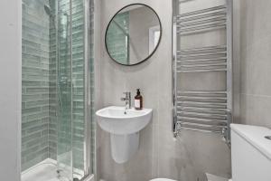 Koupelna v ubytování Gorgeous Windermere Home - 3 Bedrooms