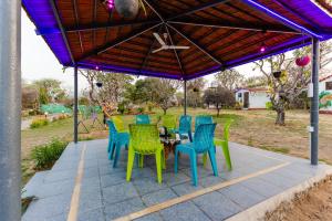 Fotografie z fotogalerie ubytování The Jungle Huts 6BHK With PVT Pool v destinaci Gurgáon + 35 fotografií