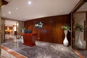 The lobby or reception area at Wyndham Grand Plaza Royale Jiuzhaigou