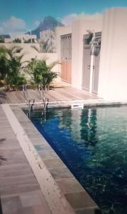 A piscina em ou perto de Relax and Recharge, Modern private apartment with private Rooftop