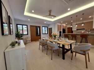 Küche/Küchenzeile in der Unterkunft ThaiLife Wellness & Meditation Resort- SHA Plus