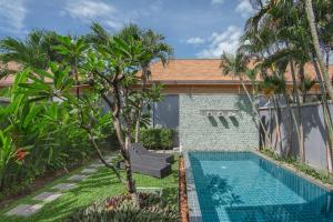 Πισίνα στο ή κοντά στο VILLA JAVA| 2 Bedroom Private Pool Villa in Popular Onyx Villas | 3 min to Naiharn Beach