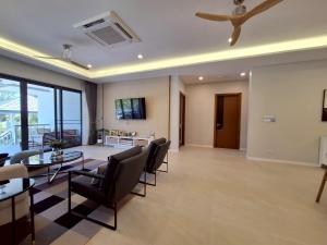 TV/Unterhaltungsangebot in der Unterkunft ThaiLife Wellness & Meditation Resort- SHA Plus