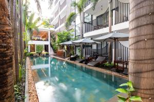 an image of a swimming pool at a hotel at Angkor Breeze Hotel & Spa in Phumi Ta Phul