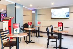 TV a/nebo společenská místnost v ubytování Hotel Sogo - Pasay Rotonda + 5 fotografií