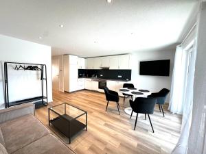 TV a/nebo společenská místnost v ubytování Bonnystay Lörrach l Balcony l Center l Design