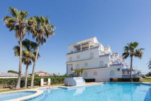 Πισίνα στο ή κοντά στο Surf Edu