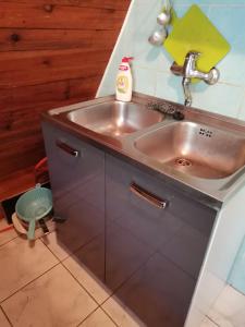 a sink in a bathroom with at Pod Świerkami in Małe Swornegacie