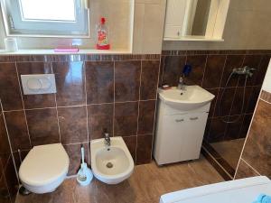 Imagine din galeria proprietății Family house în Bar