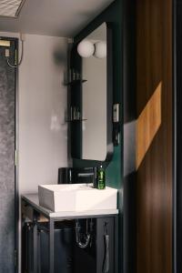 Fotografie z fotogalerie ubytování BASE LAYER HOTEL Nagoya Nishiki v destinaci Nagoja