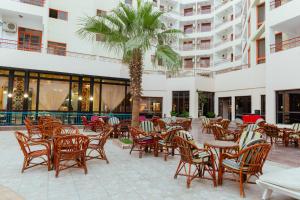 Tòa nhà nơi căn hộ tọa lạc