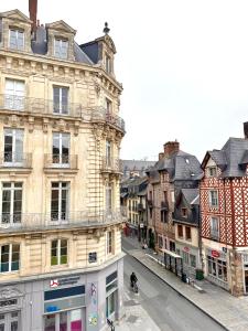 Γενική άποψη της πόλης Ρεν ή θέα της πόλης από  αυτό το διαμέρισμα +13 φωτογραφίες