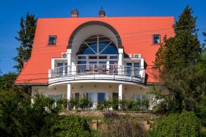Budova, v ktorej sa vila nachádza